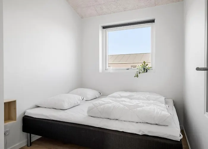 Semesterbostad Pet Friendly In With Sauna Hadsund